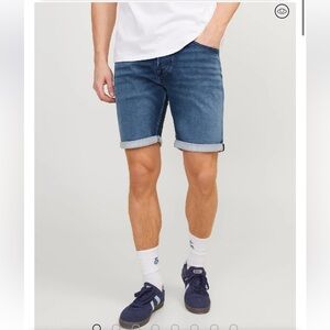 Jack & Jones Regular Fit Darker Wash Jean Shorts Size Large